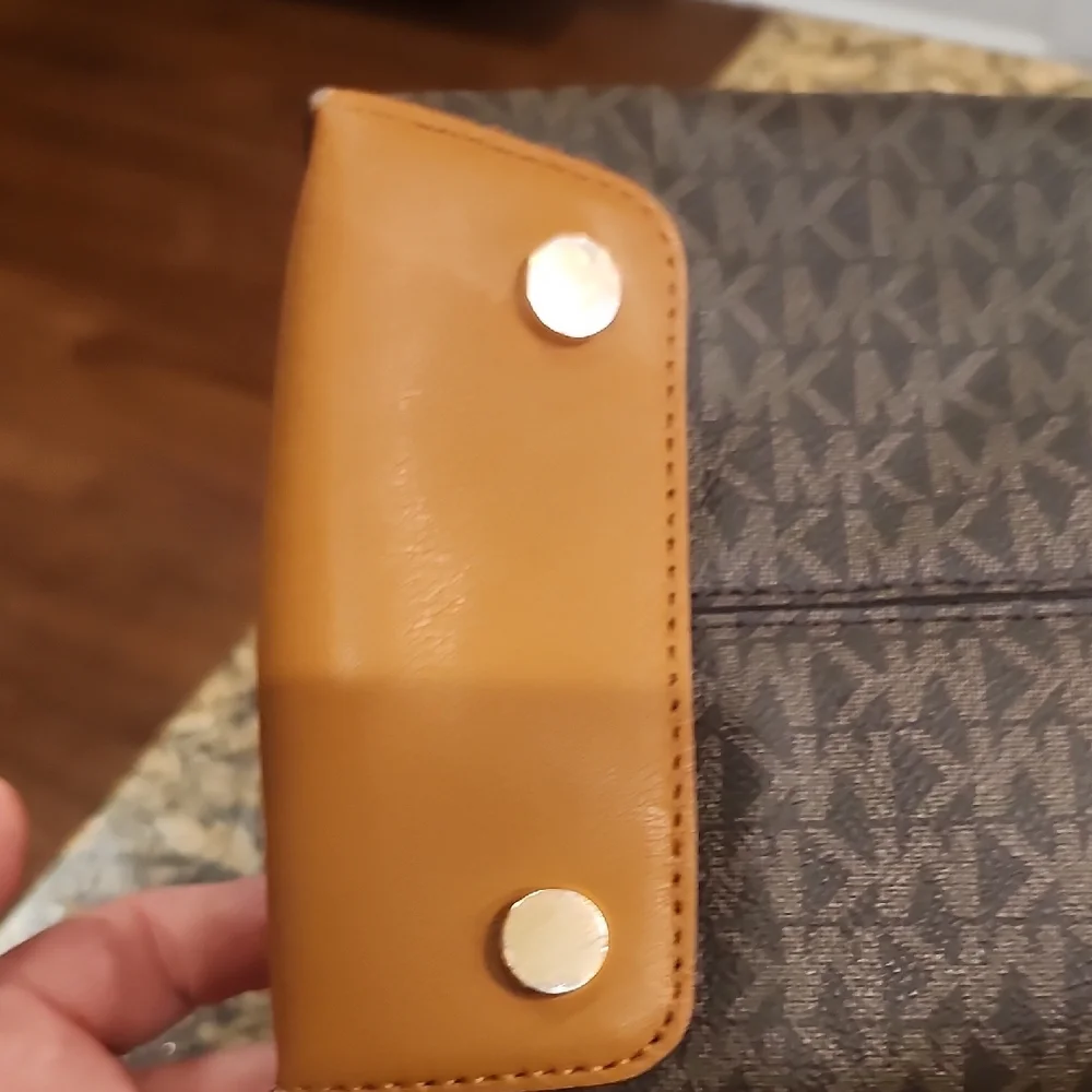 Michael Kors sophisticated michael